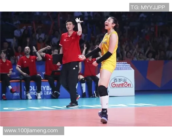 南京排球队与武汉排球队赛后复盘分析双方状态与表现对比